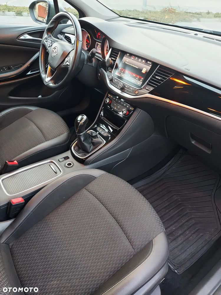 Opel Astra 1.6 CDTI Enjoy - 8