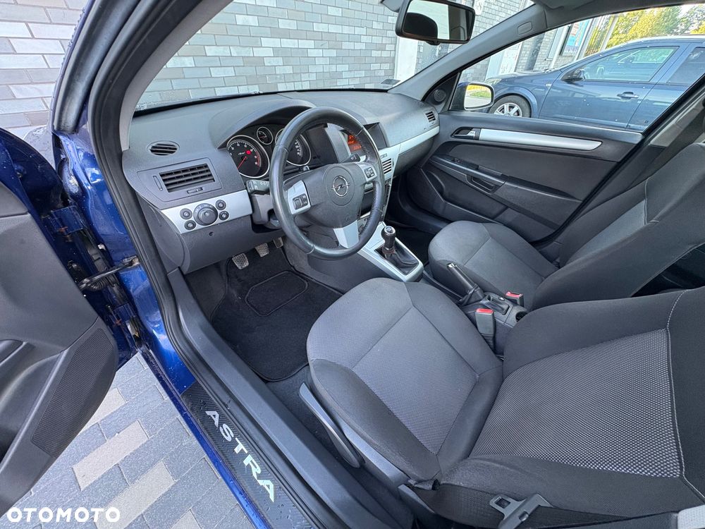 Opel Astra 1.4 Enjoy - 9