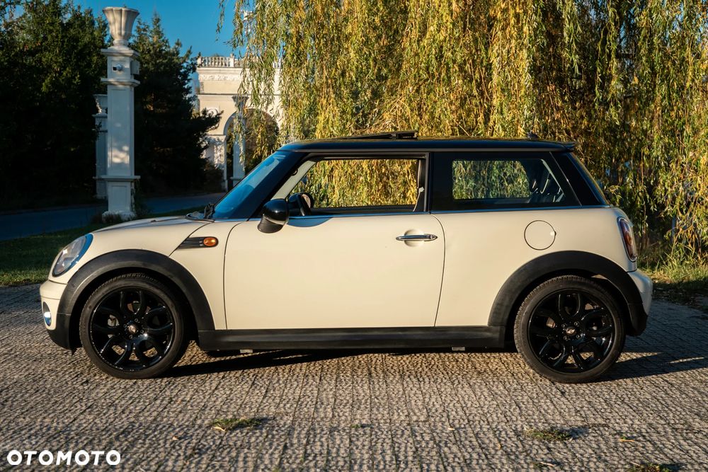 MINI Cooper Standard - 8