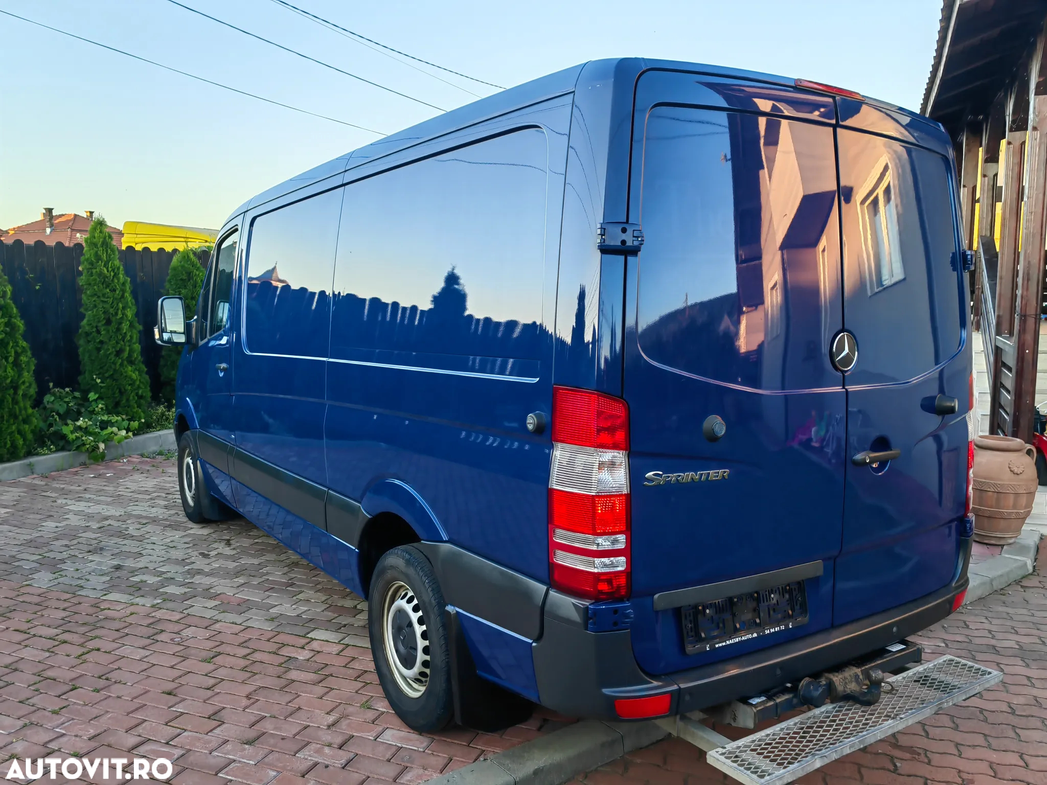 Mercedes-Benz Sprinter - 14