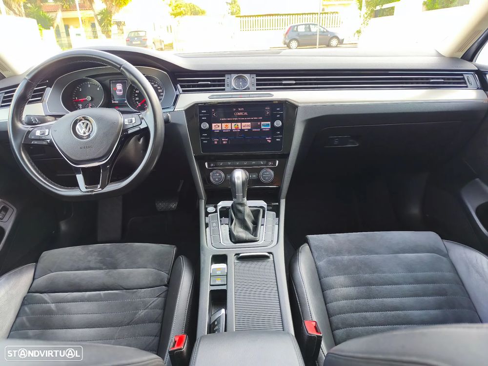 VW Passat 1.6 TDI Highline DSG - 5
