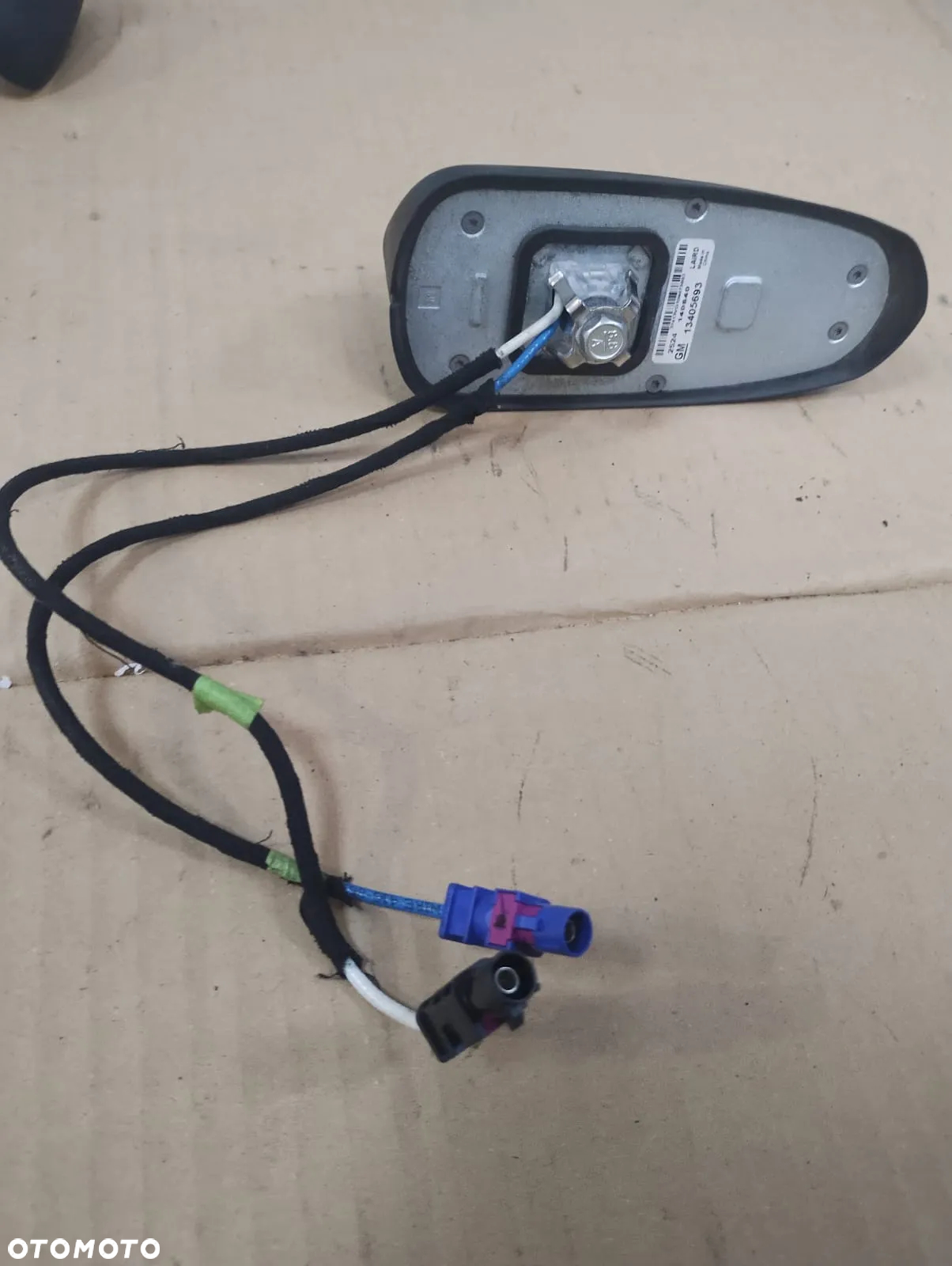 OPEL MERIVA B 13-17 ANTENA DACHOWA 13405693 - 2