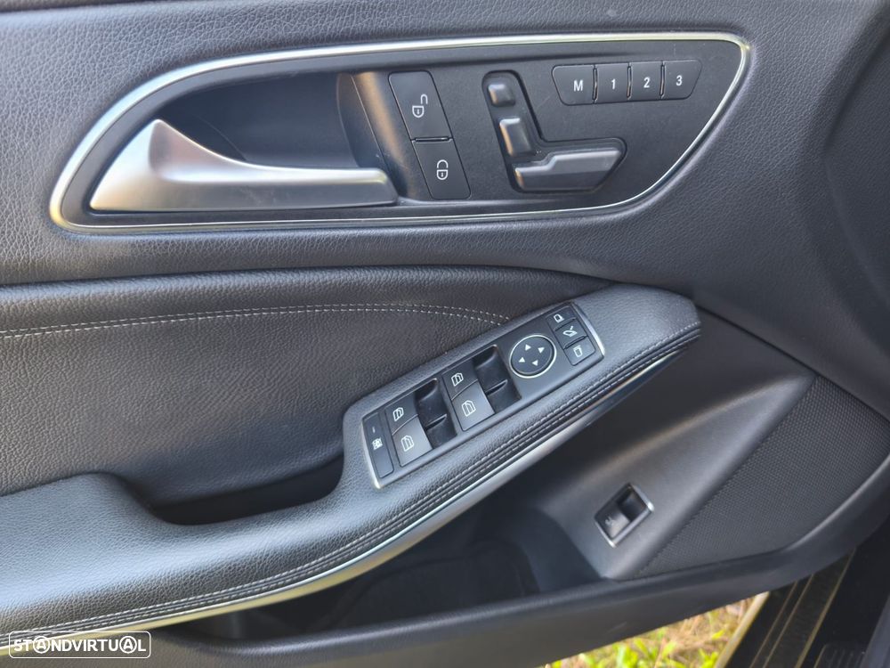 Mercedes-Benz CLA 220 (CDI) d 7G-DCT AMG Line — fotografia 22