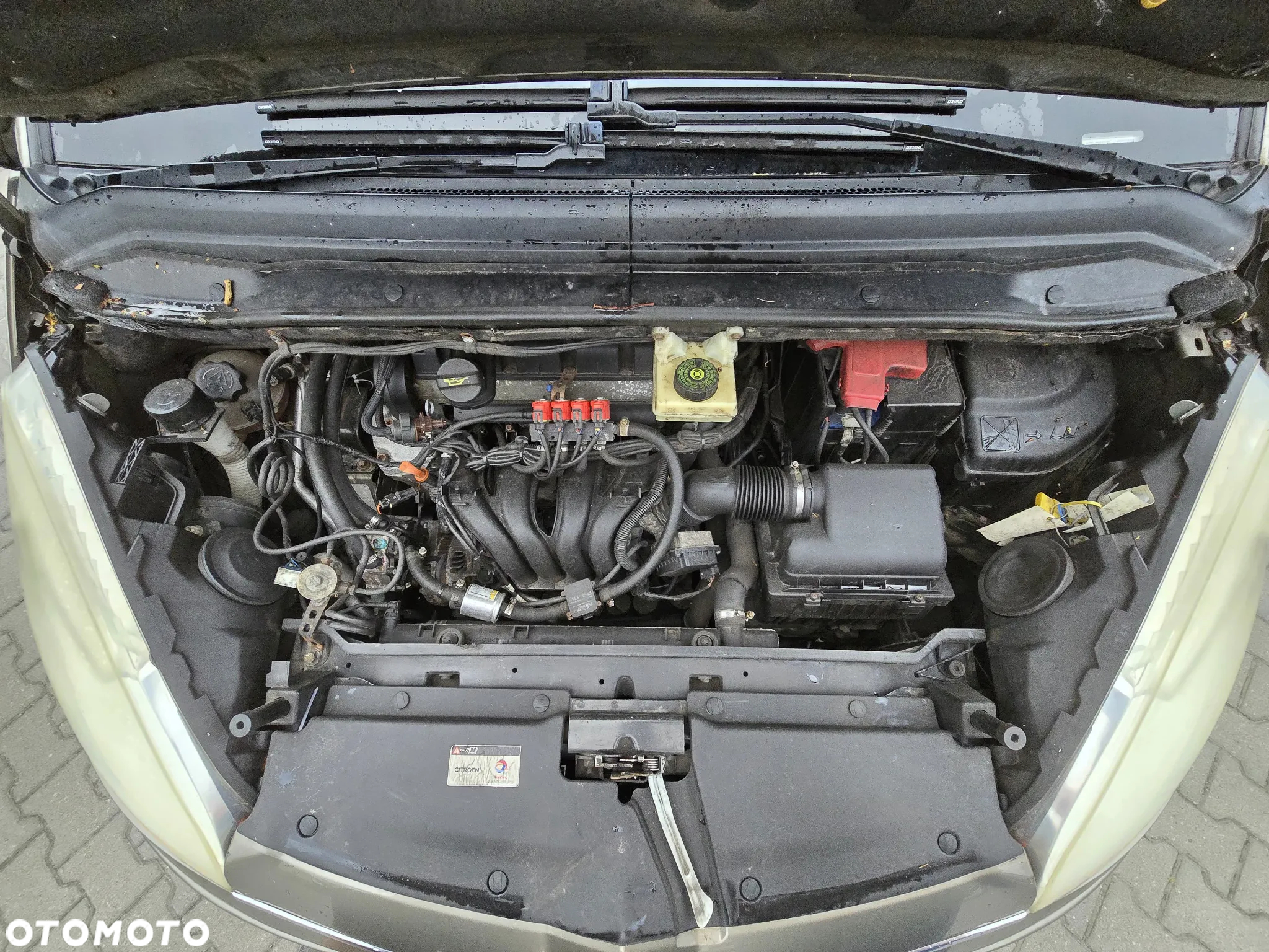 Citroën C4 Picasso 1.8 16V Confort - 23