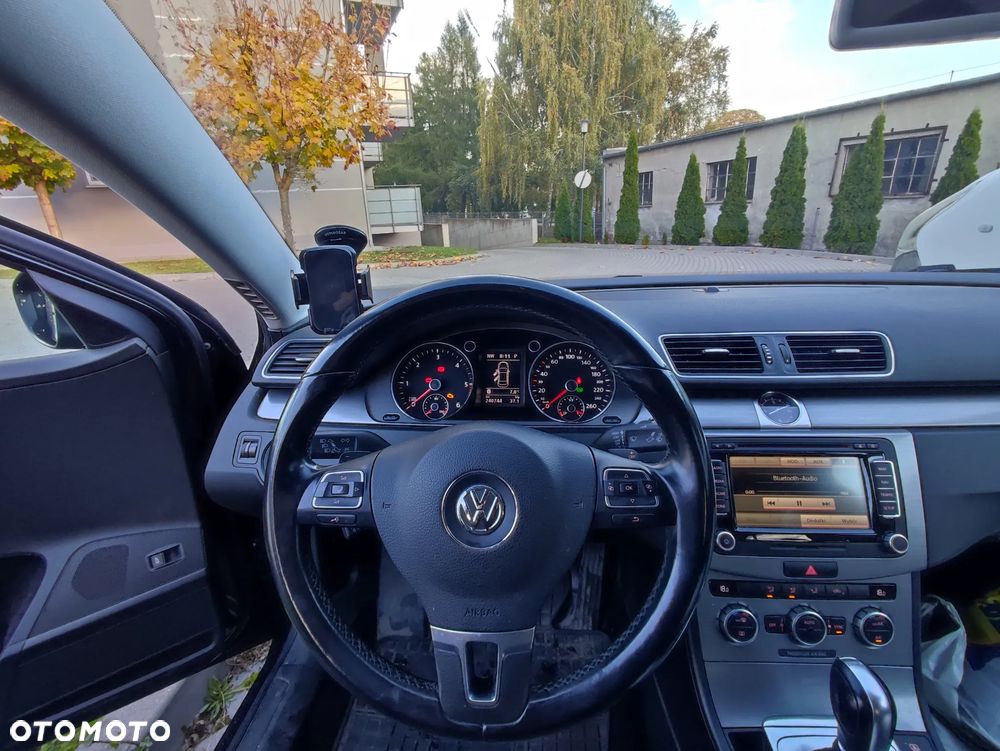 Volkswagen Passat - 5