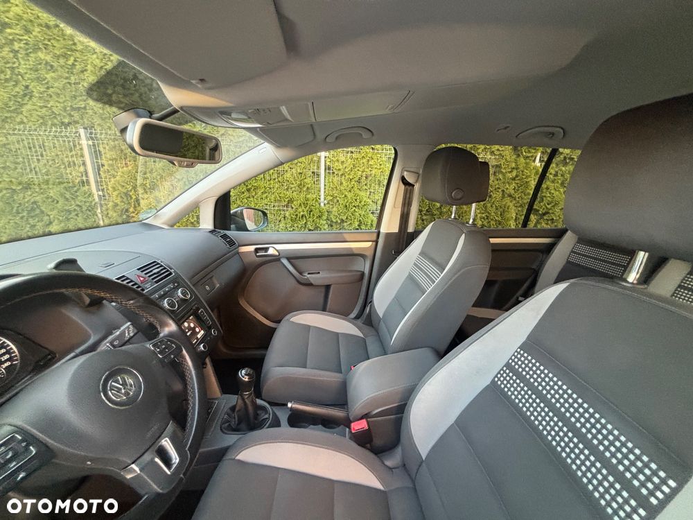 Volkswagen Touran 1.4 TGI BlueMotion Comfortline - 13