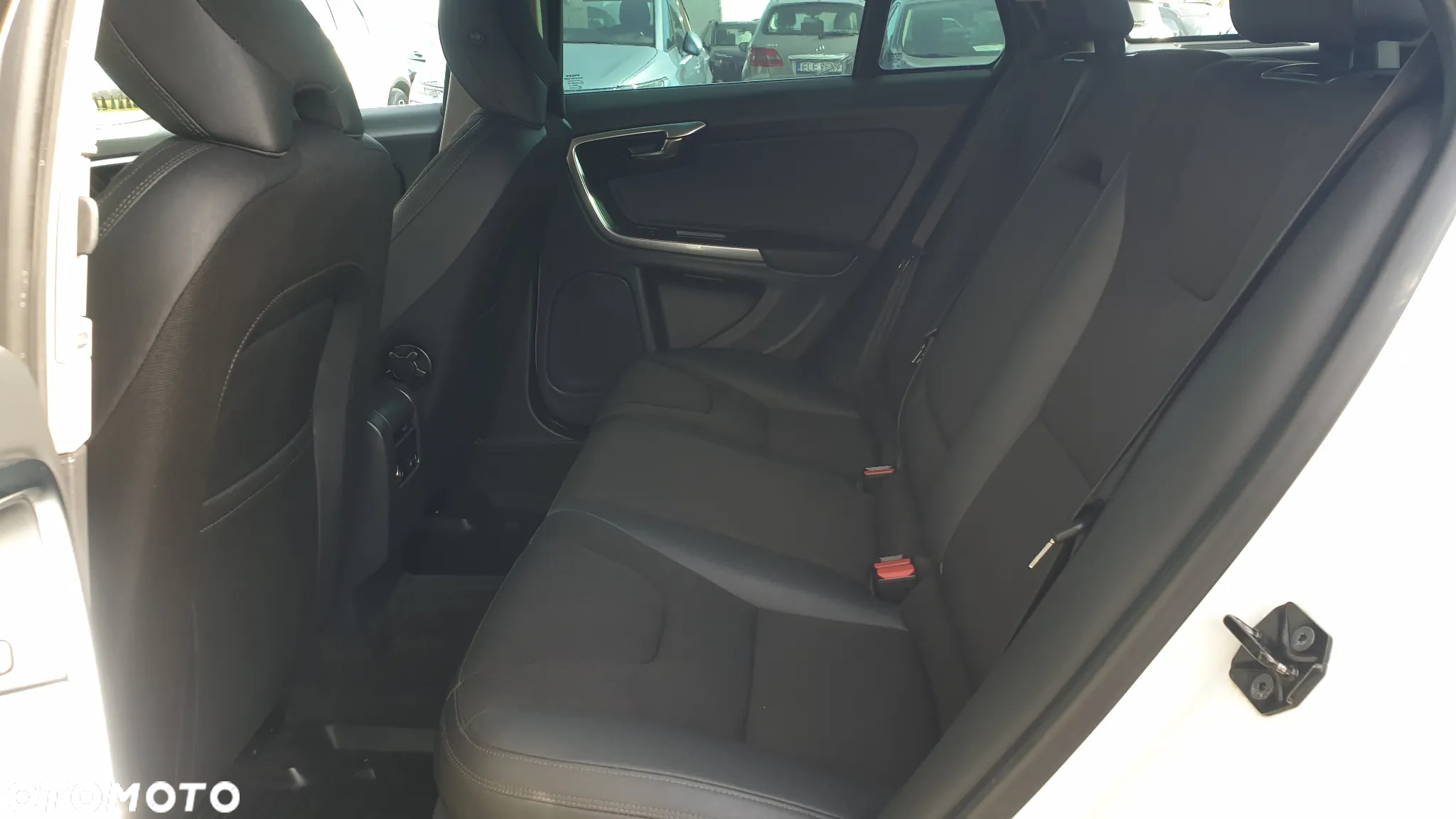 Volvo V60 - 10