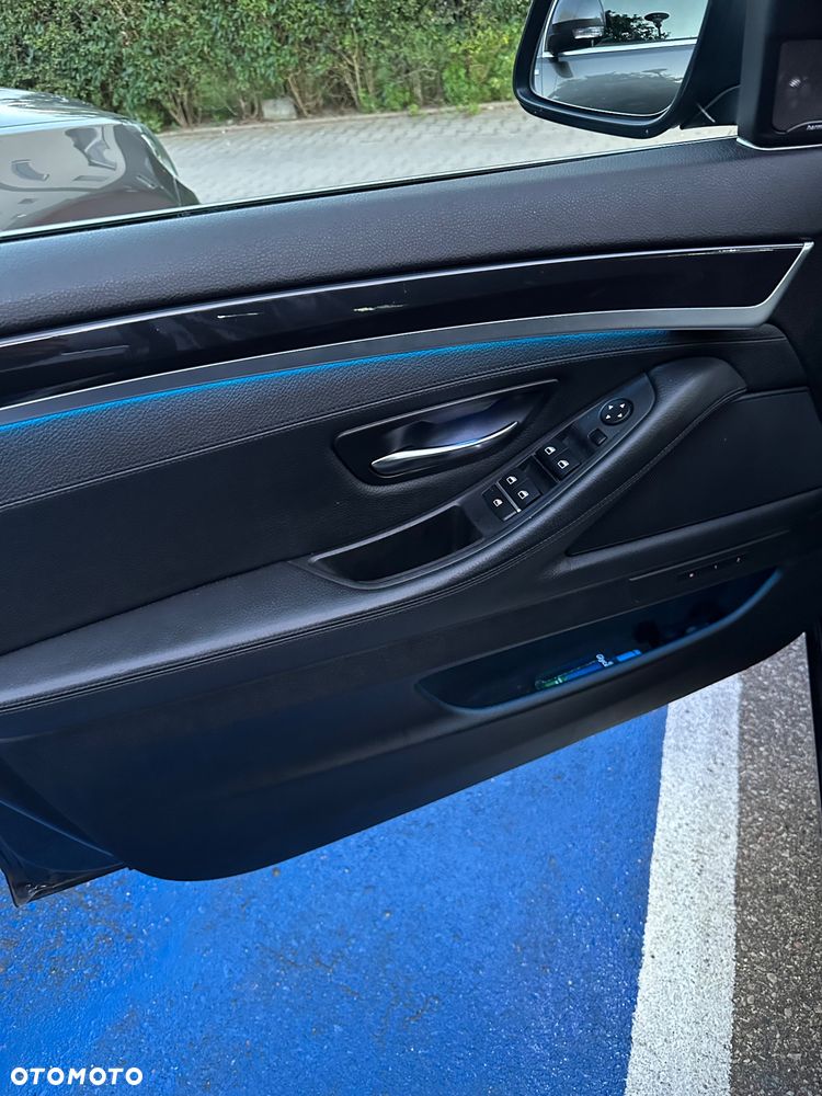BMW Seria 5 520d - 16