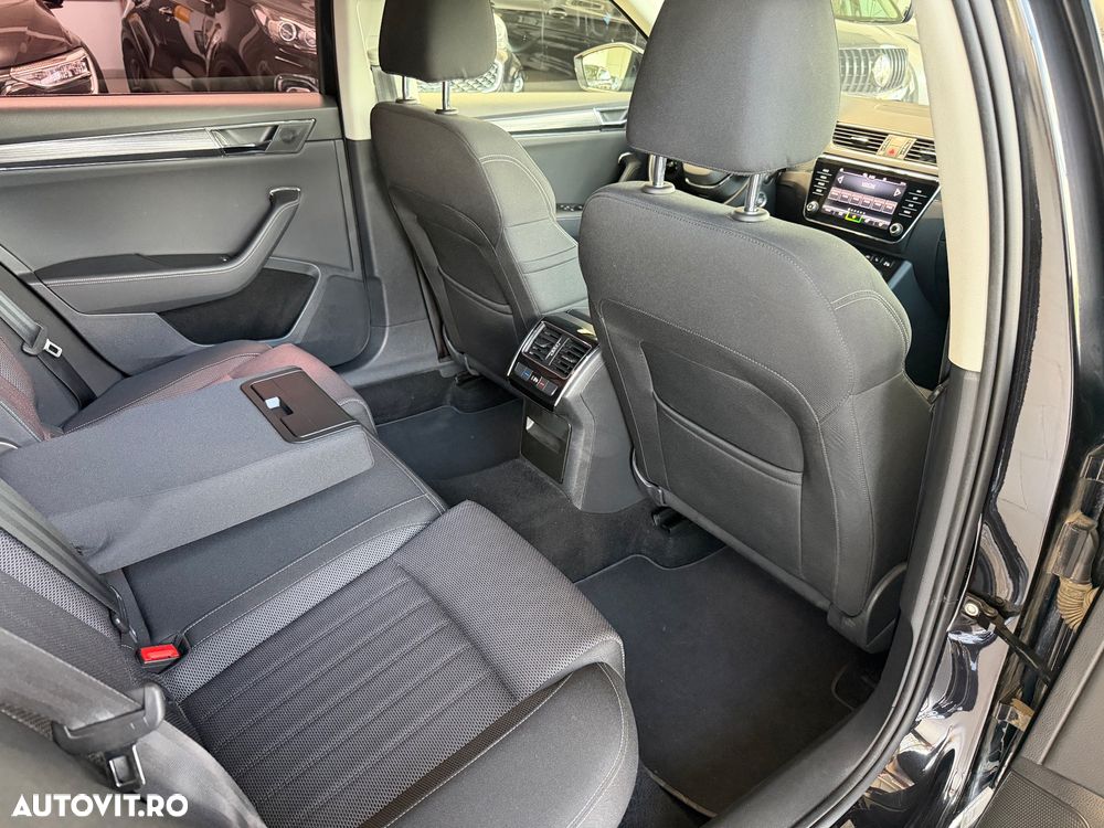Skoda Superb 2.0 TDI DSG Sportline - 18