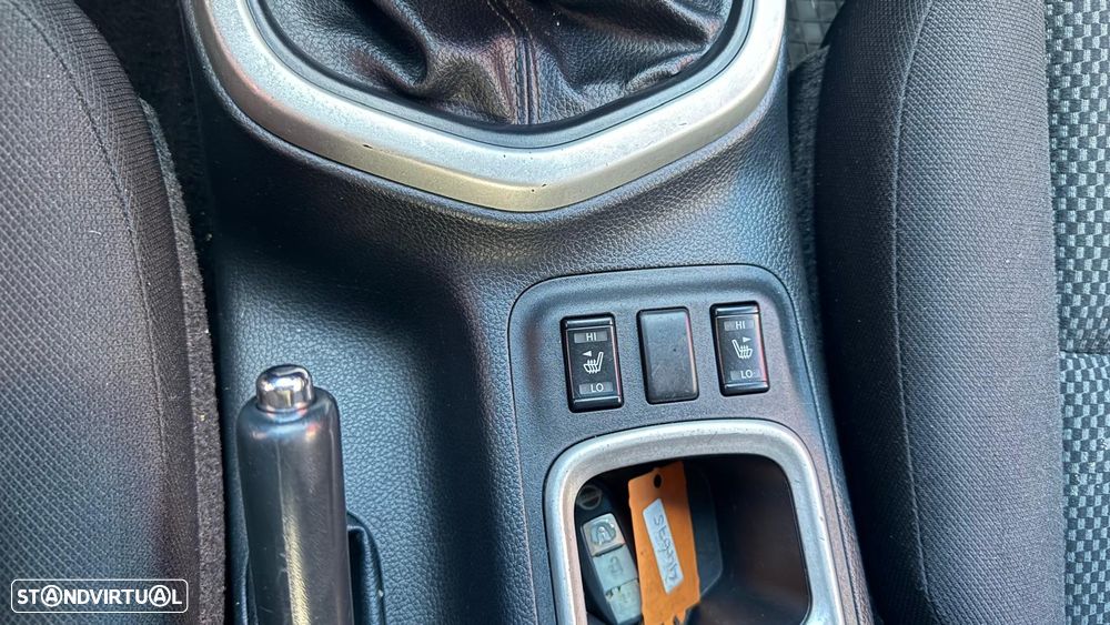 Nissan Navara 2.3 dCi CD 4WD N-Connecta - 11