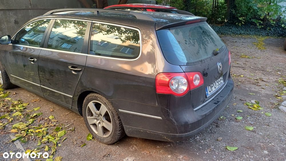 Volkswagen Passat 2.0 TDI Comfortline DSG - 4