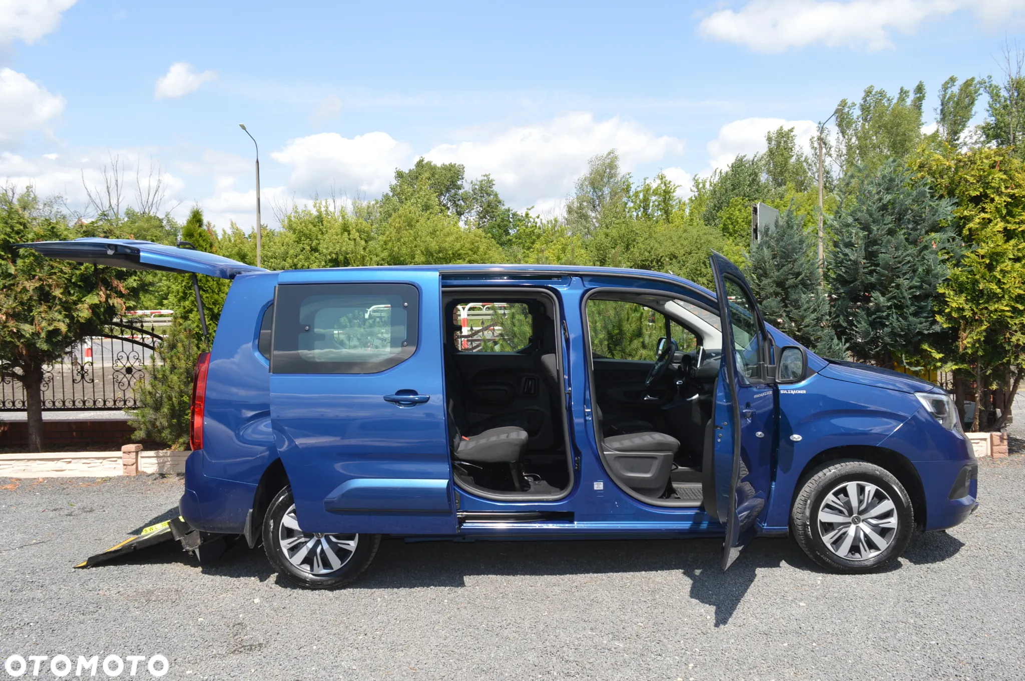 Opel Combo Life XL 1.2 Turbo Essentia S&S - 8