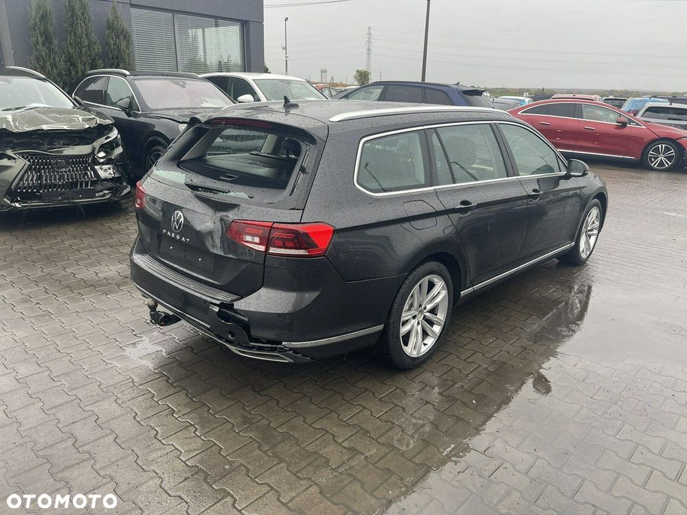 Volkswagen Passat 2.0 TDI Elegance DSG - 6