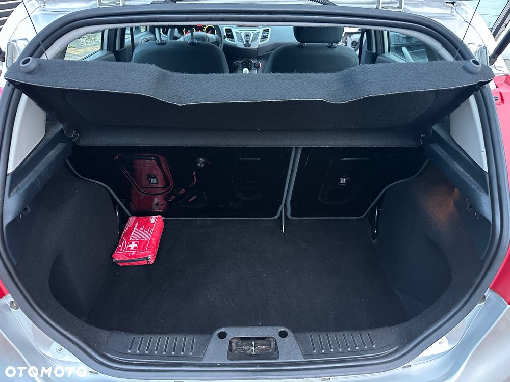 Ford Fiesta 1.25 Ambiente - 8