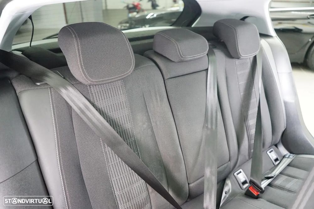 Peugeot 308 SW 1.2 PureTech Business Line - 38