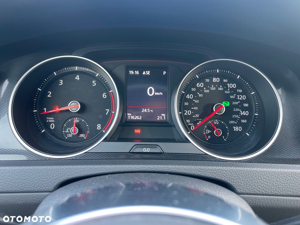 Volkswagen Golf GTI Performance BlueMotion Technology DSG - 32