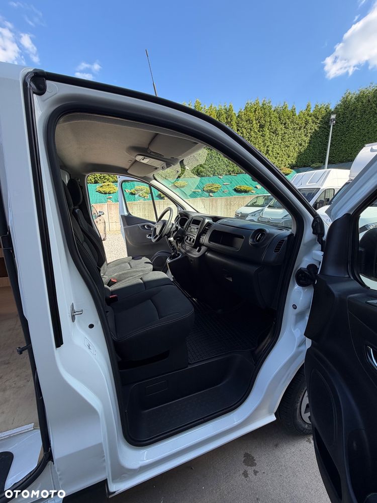 Renault Trafic Blaszak 2.0 - 15