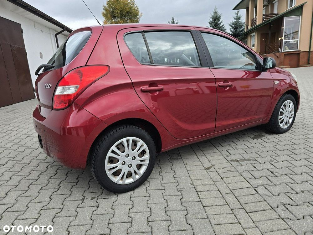 Hyundai i20 - 10
