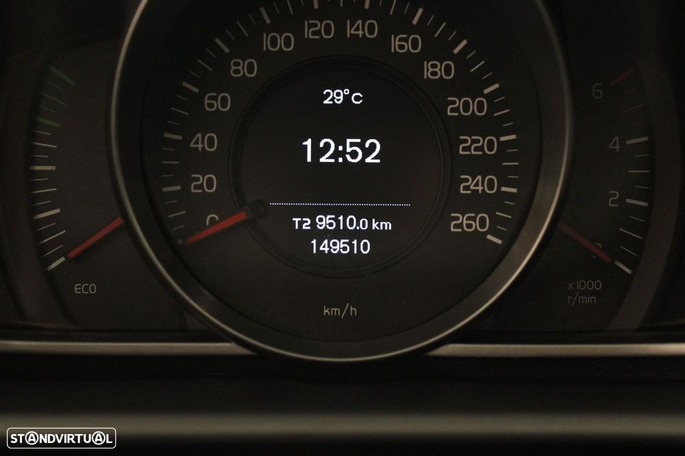 Volvo V40 2.0 D3 Inscription - 30