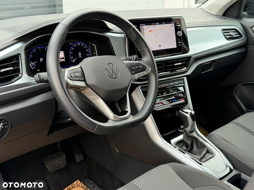 Volkswagen T-Roc - 8