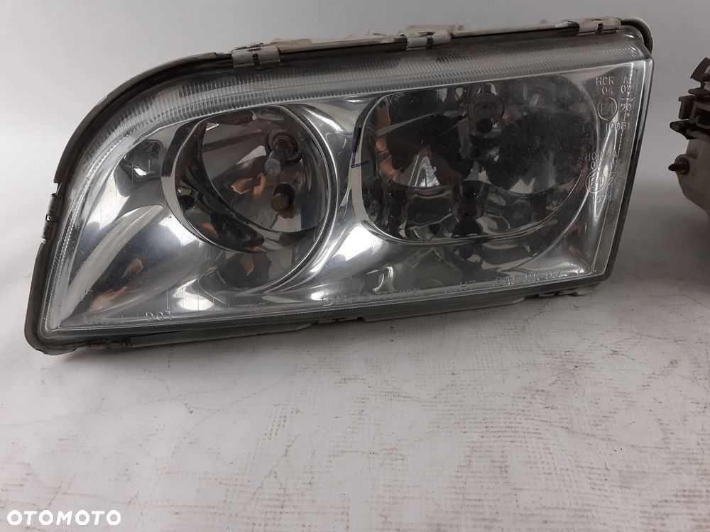 Lampy Prawa Lewa Volvo V40 S40 - 2