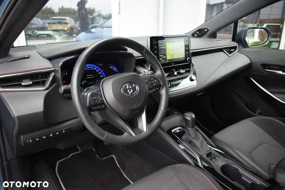 Toyota Corolla - 13