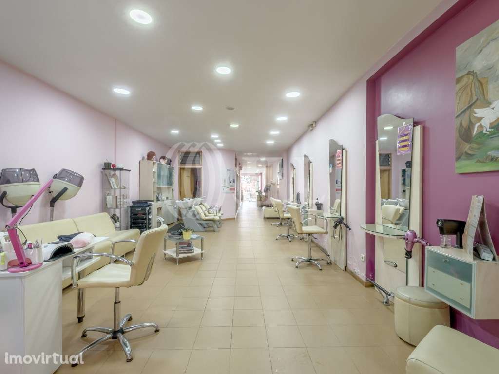 Loja com terraço, em Paranhos, no Porto - Grande imagem: 5/21