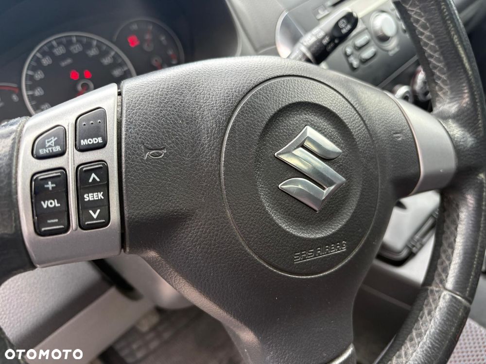Suzuki SX4 1.5 Streetline 4x2 Classic - 12