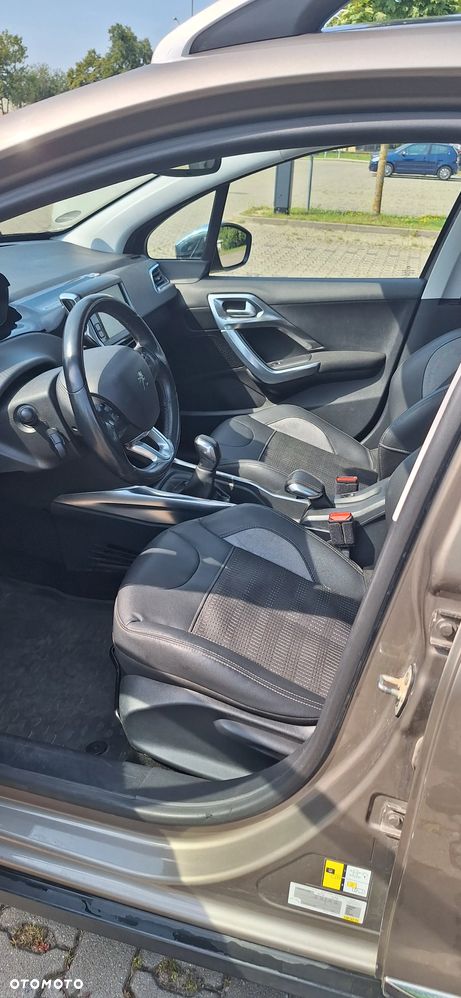 Peugeot 2008 - 5