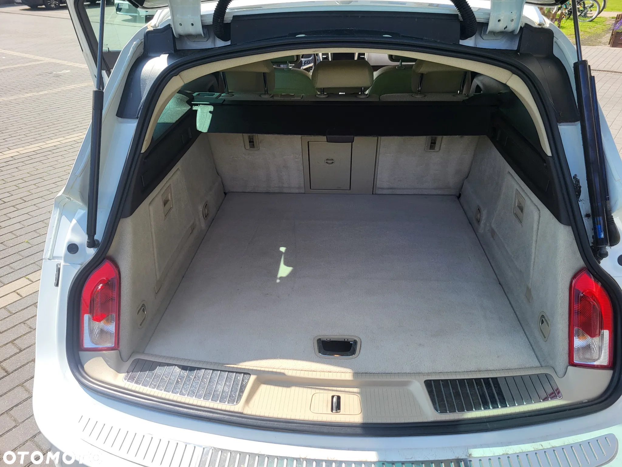 Opel Insignia 1.8 Cosmo - 25