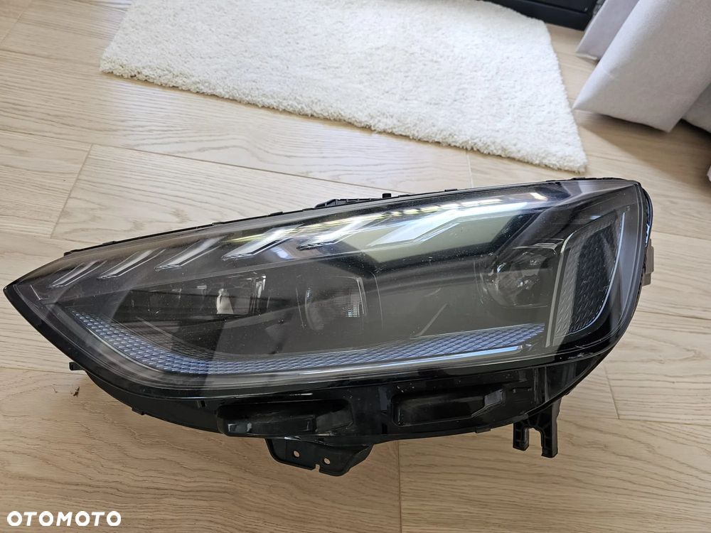 Audi RS4 B9 8W Lift Matrix lampa LEWA - 2