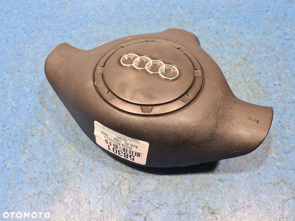 AUDI A3 8L AIRBAG KIEROWCY 8L088001J - 3