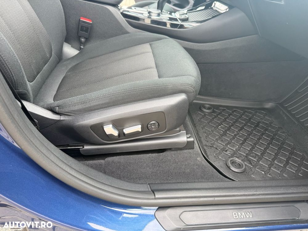 BMW X3 xDrive20d Advantage - 18