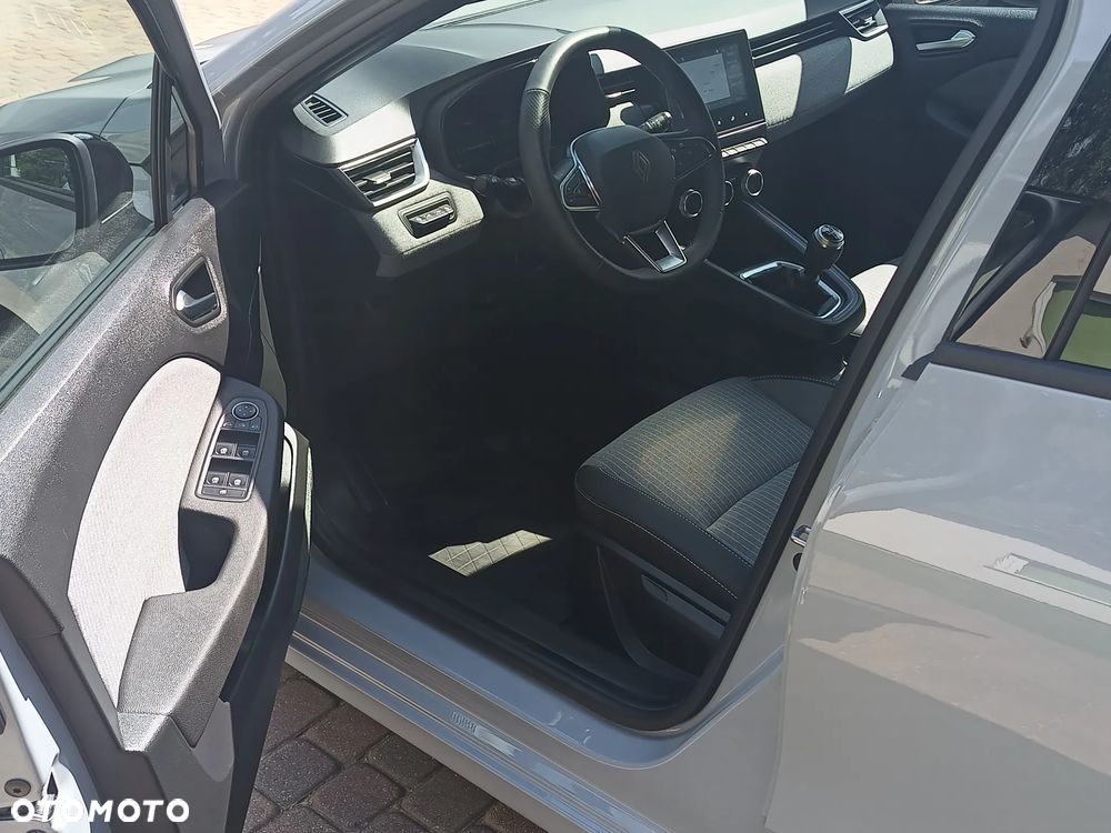 Renault Clio 1.0 TCe Techno - 10
