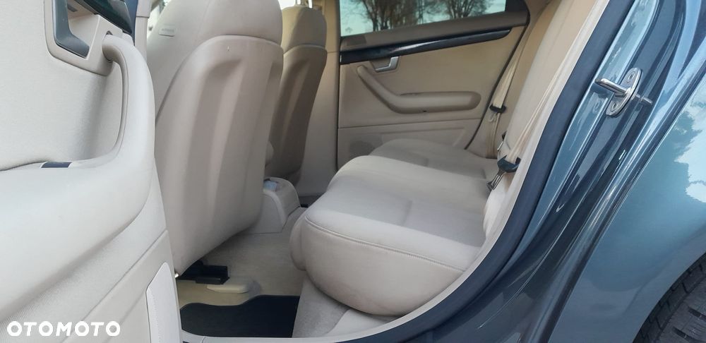 Audi A4 Limousine - 24