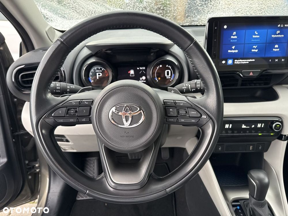 Toyota Yaris 1.5 Executive CVT - 13