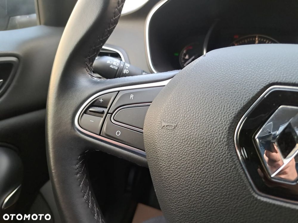 Renault Megane 1.5 Blue dCi Intens - 19