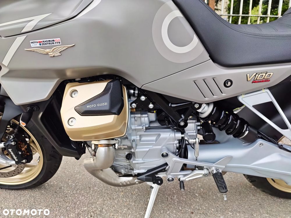 Moto Guzzi V100 Mandello - 16