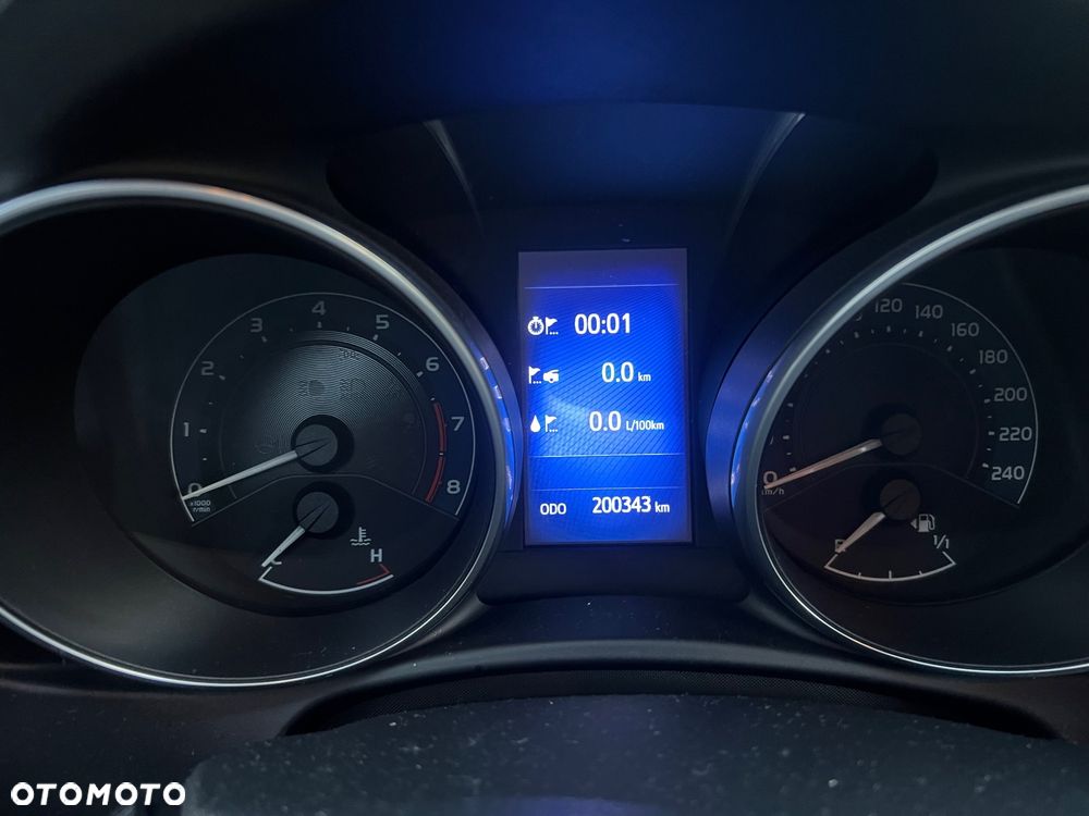 Toyota Auris - 12