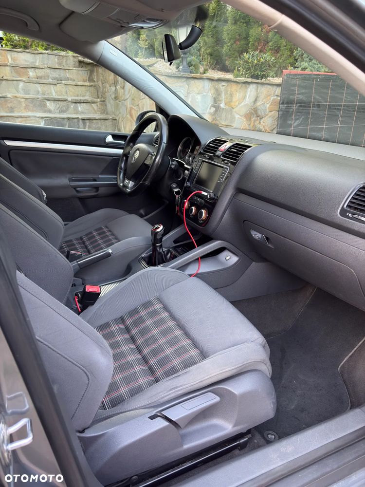 Volkswagen Golf 1.9 TDI Sportline - 10