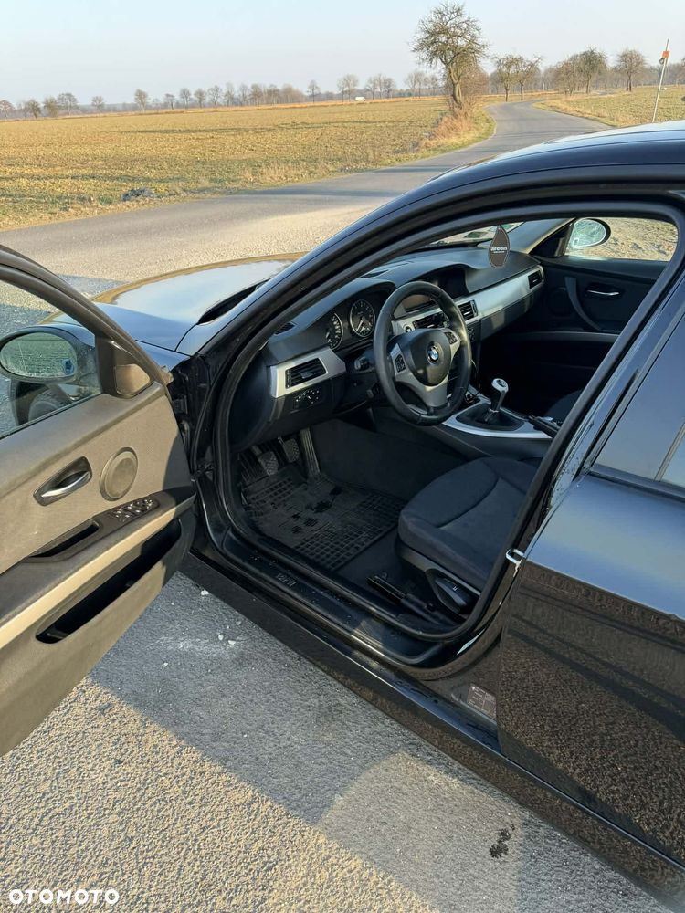 BMW Seria 3 - 12