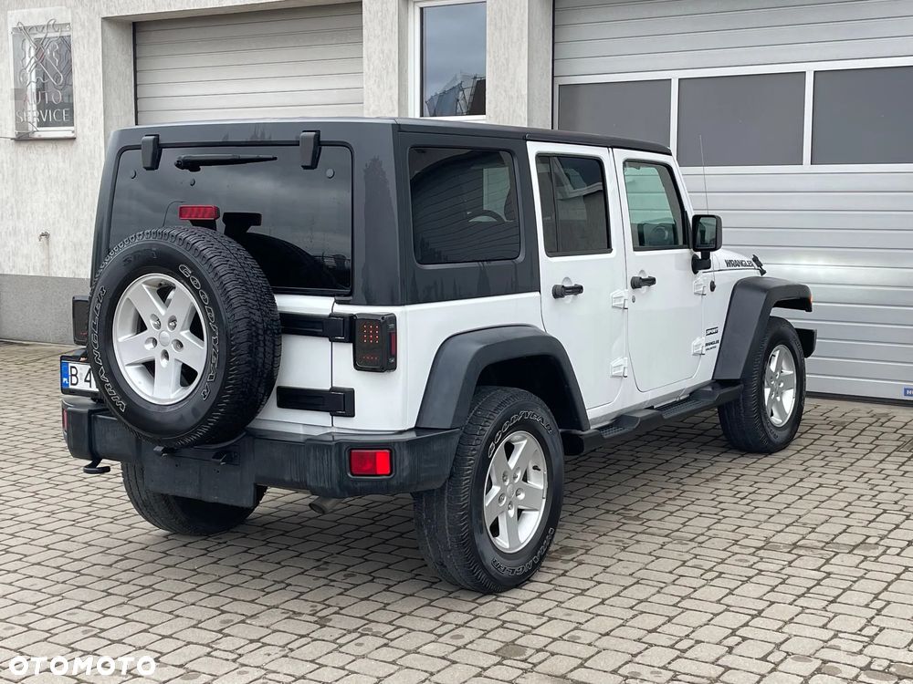 Jeep Wrangler 3.6 Unlim X - 3