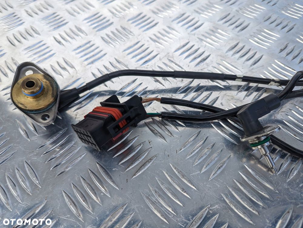 CZUJNIK DOŁADOWANIA PRZEPUSTNICY KOLEKTORA I TEMPE - 4