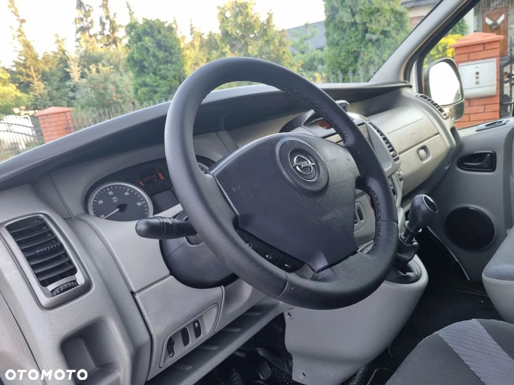 Opel Vivaro - 36