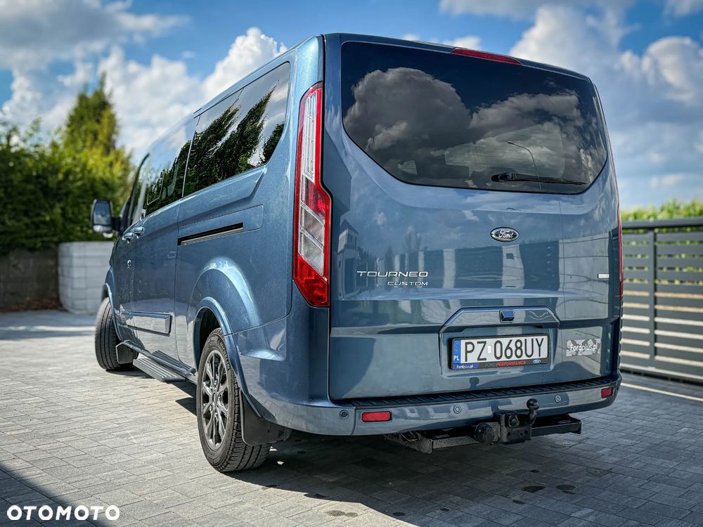 Ford Tourneo Custom - 4