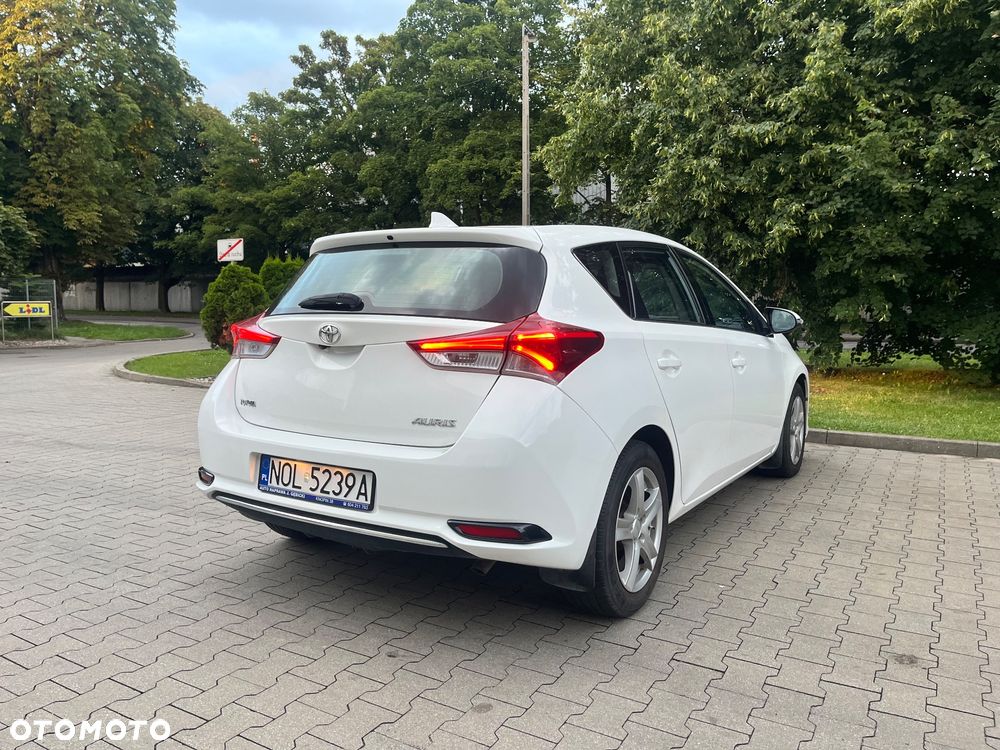Toyota Auris 1.4 D-4D Premium - 11
