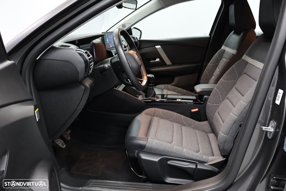 Citroën C4 1.2 PureTech Shine - 23