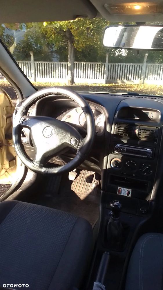 Opel Astra - 10