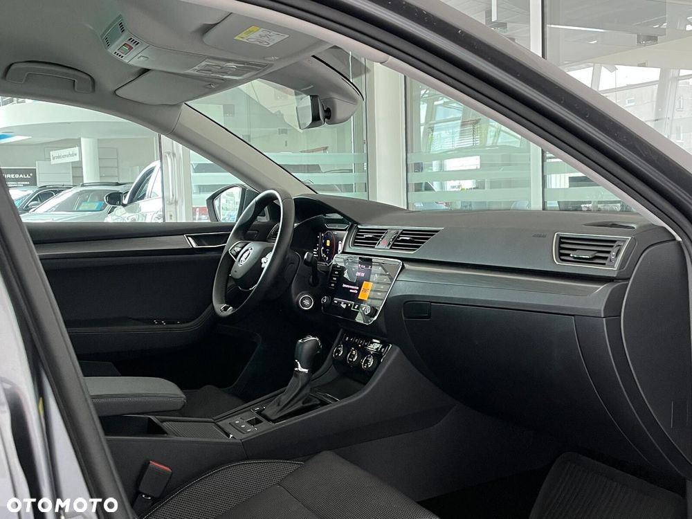 Skoda Superb 2.0 TDI SCR Style DSG - 21