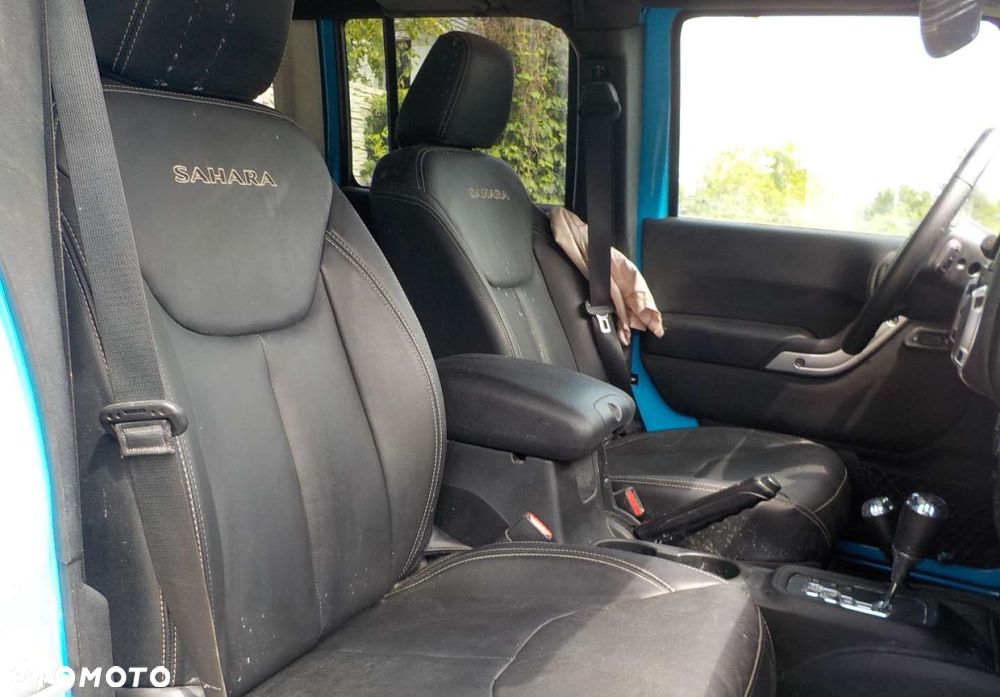 Jeep Wrangler 2.8 CRD Unlim Sahara - 19